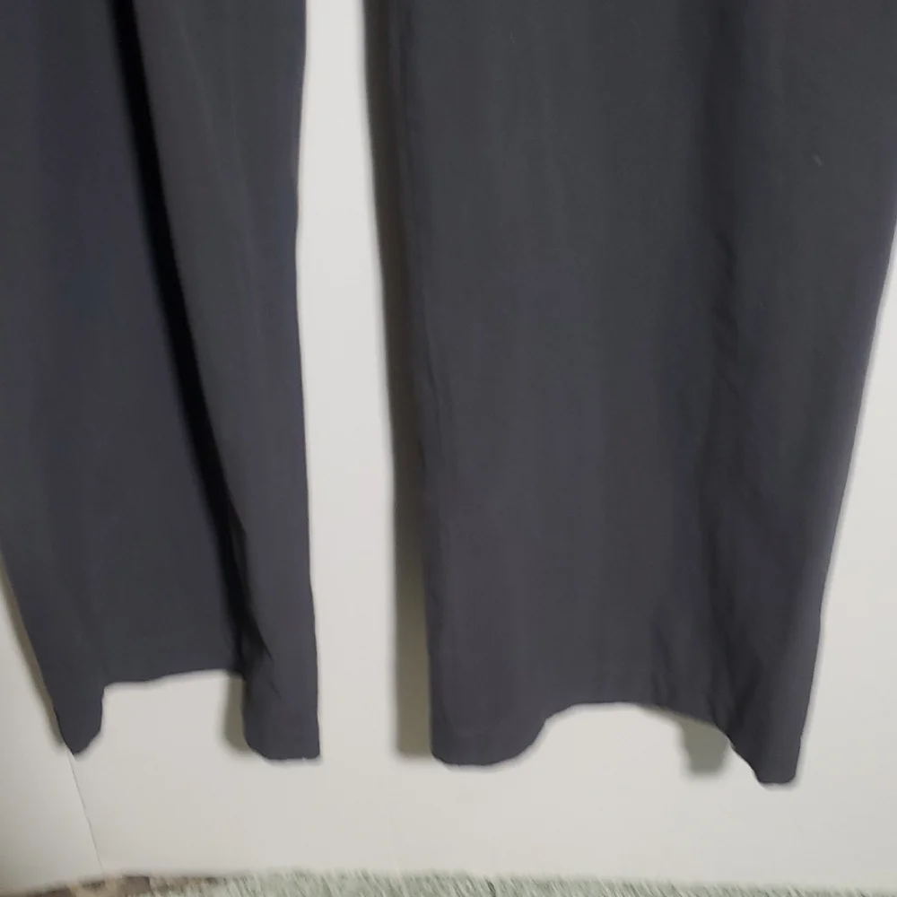 The North Face Men's Black Lightweight Hiking Cargo Pants Size 40